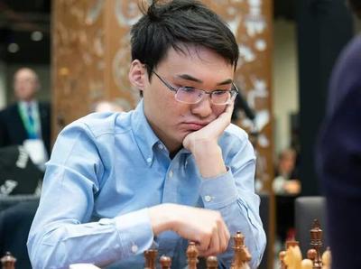 国象网络快棋挑战赛:余泱漪和中村光先下一城